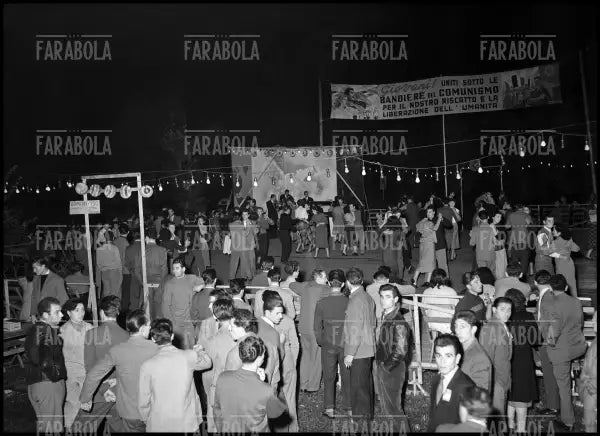 Festa de l'Unità al parco di Lambro, Milano, 1953 - Farabola Immagine digitale