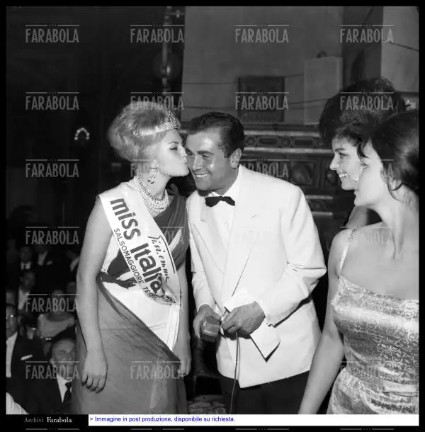 Franca Cattaneo, Enzo Tortora e Layla Rigazzi, Miss Italia, 1961 - Farabola Immagine digitale