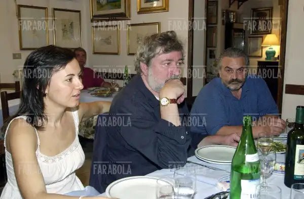 Francesco Guccini con la compagna, 2001 - Farabola Immagine digitale