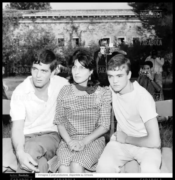 Franco Citti, Anna Magnani ed Ettore Garofalo, Festival di Venezia, 1962 - Farabola Immagine digitale