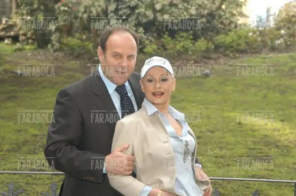 Gerry Scotti e Raffaella Carrà, Conferenza stampa Telegatti, 2004 - Farabola Immagine digitale
