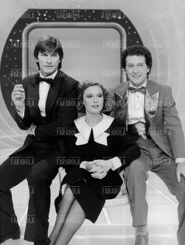 Gianni Brezza, Loretta Goggi e Memo Remigi, Loretta Goggi in quiz, 1983 - Farabola Immagine digitale