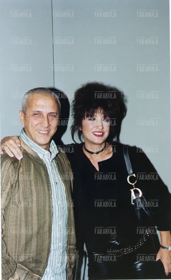 Gianni e Marcella Bella alla presentazione del nuovo album di Celentano, 2002 - Farabola Immagine digitale
