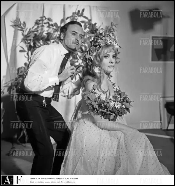 Gina Lollobrigida e Alexandre de Paris, Parigi, 1965 - Farabola Immagine digitale