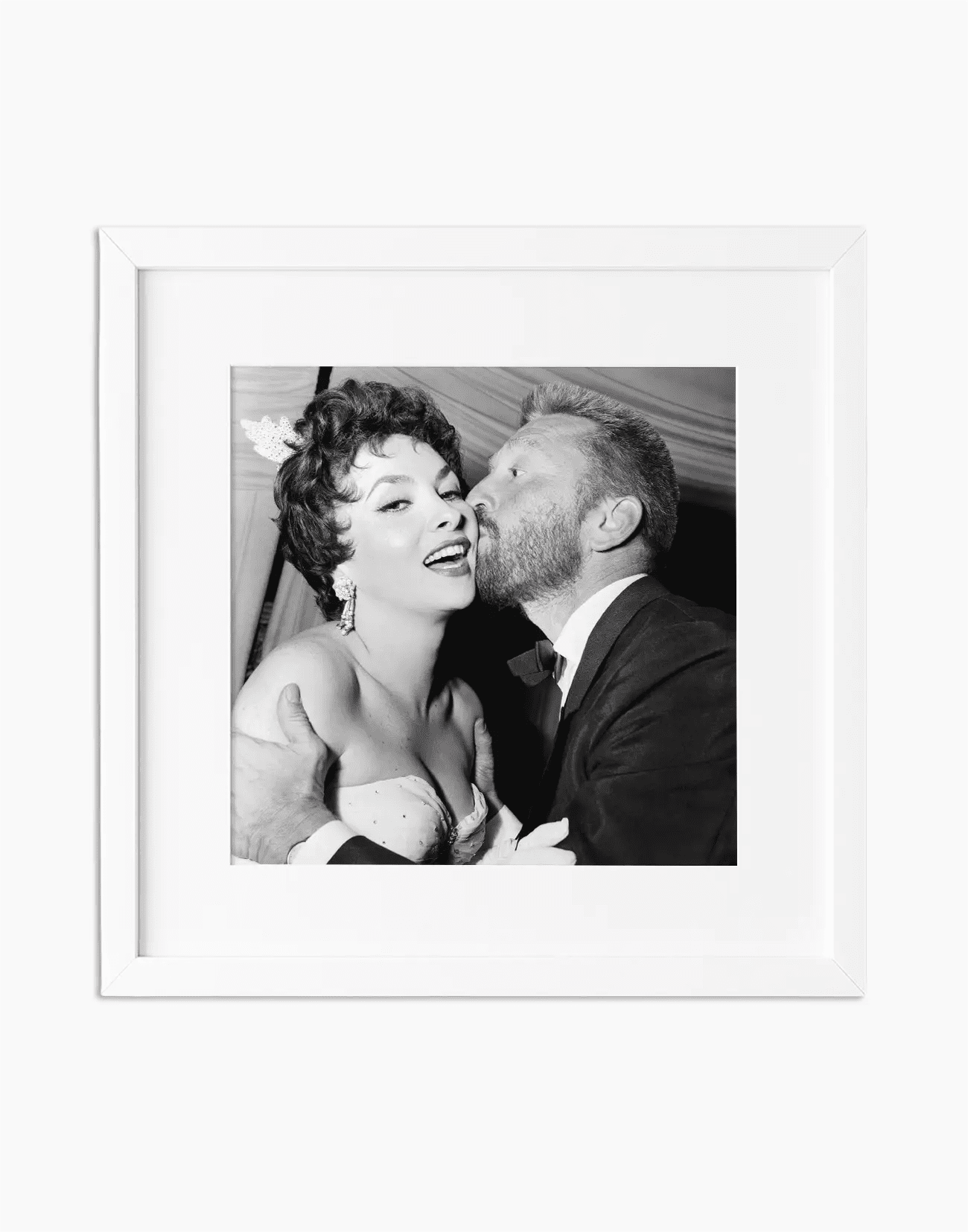 Gina Lollobrigida e Kirk Douglas, 1955 - Farabola WhiteWall App Product