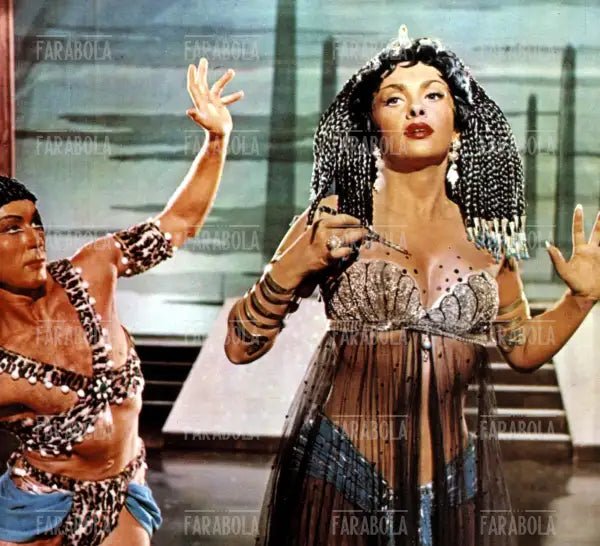 Gina Lollobrigida nel film La donna piu' bella del mondo, 1955 - Farabola Immagine digitale