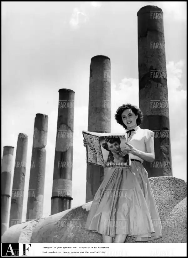 Gina Lollobrigida, Portogallo, 1952 - Farabola Immagine digitale