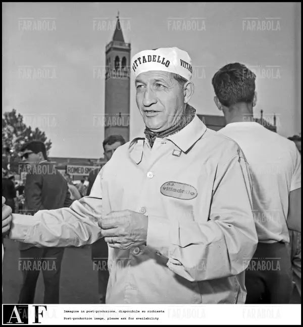 Gino Bartali, allenatore della Vittadello, Giro d'Italia, 1967 - Farabola Immagine digitale