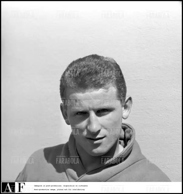Giovanni Trapattoni in ritiro con la nazionale per i Mondiali di calcio in Cile, 1962 - Farabola Immagine digitale