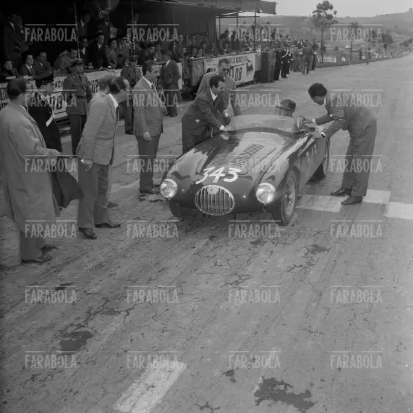 Giulio Cabianca su Osca 1500 cc, Mille Miglia, 1954 - Farabola Immagine digitale