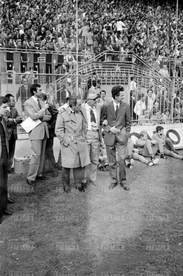 Giuseppe Prisco e Ivanoe Fraizzoli a San Siro, Milano, 1971 - Farabola Immagine digitale