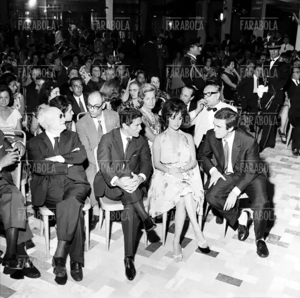 Giuseppe Ungaretti, Pier Paolo Pasolini e Adriana Asti, Premio Viareggio, 1962 - Farabola Immagine digitale