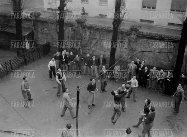 Gli allievi della scuola di Partito del Partito Comunista, Milano, 1950 - Farabola Immagine digitale