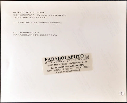 Grande Fratello 1 Arrivo concorrenti Ft 2920 - Stampa 20x25 cm - Farabola Stampa digitale