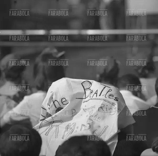 Il pubblico, Concerto dei Beatles, Velodromo Vigorelli, Milano, 1965 - Farabola Immagine digitale