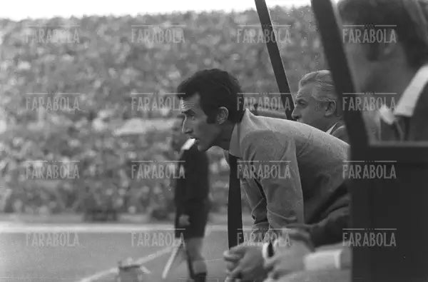 L'allenatore della Juventus Armando Picchi, Juventus vs Bologna, 1970 - Farabola Immagine digitale