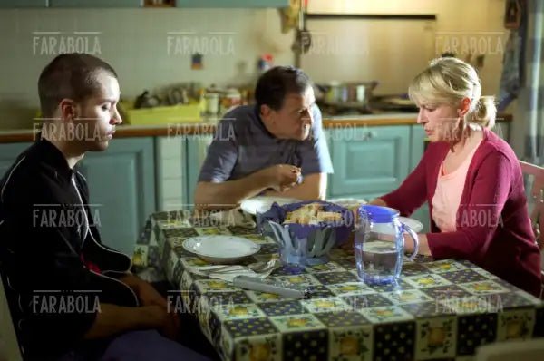Lorenzo Balducci e Loretta Goggi in una scena del film GAS, 2005 - Farabola Immagine digitale