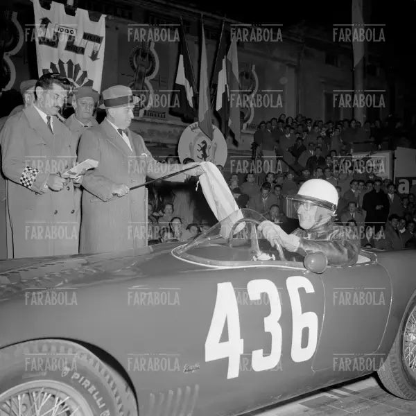 Luigi Villoresi su OSCA MT4, Mille Miglia, 1956 - Farabola Immagine digitale