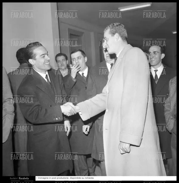 Luis Suarez e Juan Carlos di Borbone, Milan vs Real Madrid, Coppa dei Campioni, 1964 - Farabola Immagine digitale