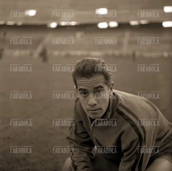 Luisito Suarez si allena con il Barcellona a San Siro, Milano, 1959 - Farabola Immagine digitale