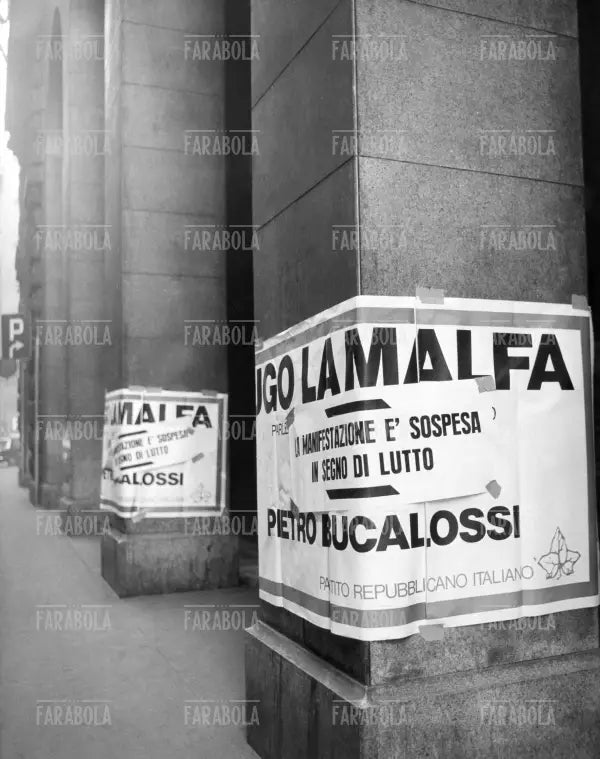Lutto per la strage di piazza Fontana, Milano, 1969 - Farabola Immagine digitale