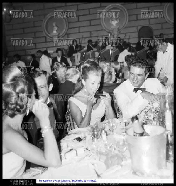 Marina Doria al Ballo dei Piccoli Lettini Bianchi, Monte Carlo, 1966 - Farabola Immagine digitale