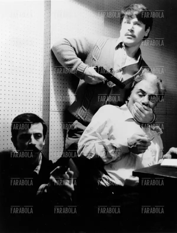 Mattia Sbragia, Bruno Zanin e Gian Maria Volonté in una scena del film Il caso Moro, 1986 - Farabola Immagine digitale