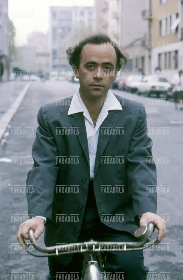 Maurizio Nichetti sul set del film Ladri di saponette, 1989 - Farabola Immagine digitale