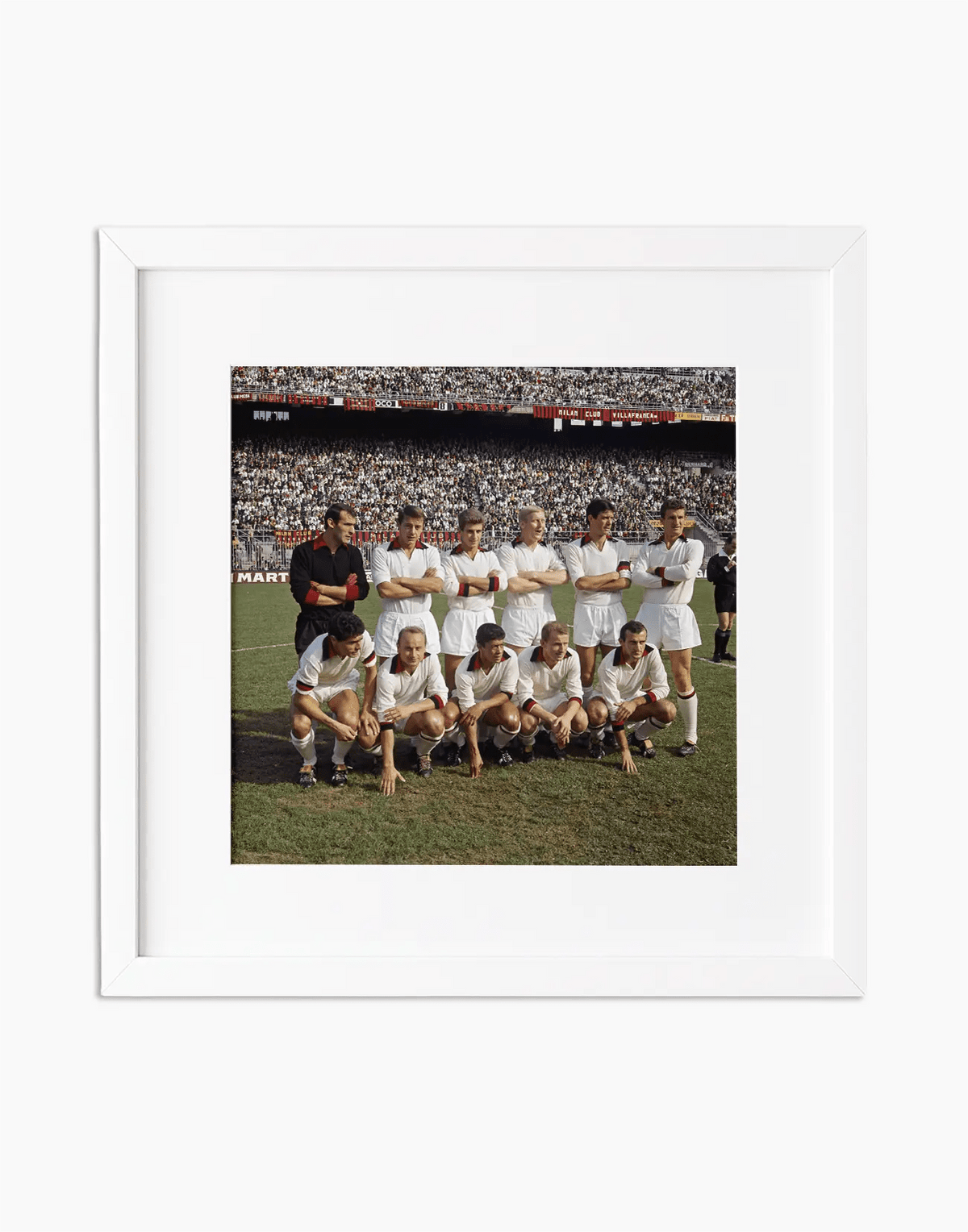 Milan, Formazione, 1966 — stampa fine art con cornice bianca
