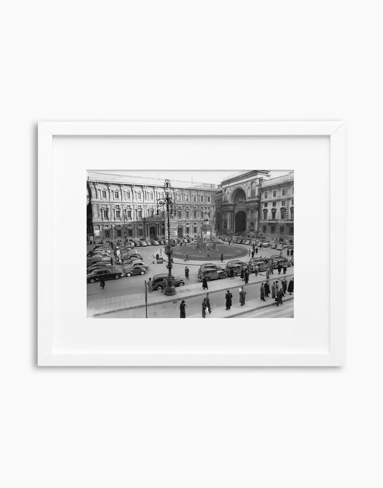 Milano, Piazza della Scala, 1960 - Farabola WhiteWall App Product