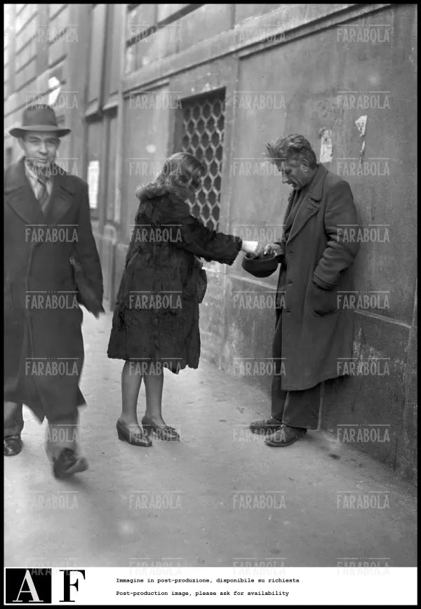 Modella della scuola libera di nudo all'Accademia di Brera, Milano, 1946