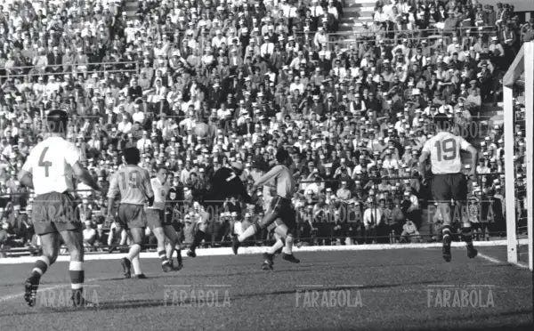 Mondiali di calcio in Cile, Brasile vs Cecoslovacchia, 1962 - Farabola Immagine digitale