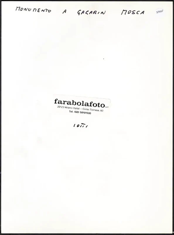 Monumento a Gagarin Mosca anni 90 Ft 37667 - Stampa 24x18 cm - Farabola Stampa ai sali d'argento