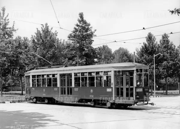 Nuova vettura entrata in servizio sulla linea 5, Milano, 1960 - Farabola Immagine digitale