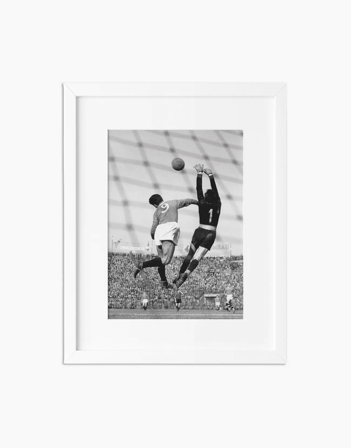 Parata di Puccioni, Inter-Napoli 1952 — stampa fine art con cornice bianca