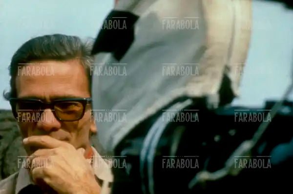 Pier Paolo Pasolini sul set del film Il Decameron, 1971 - Farabola Immagine digitale