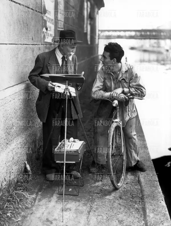 Pittori sul Naviglio Grande, Milano, 1946 - Farabola Immagine digitale