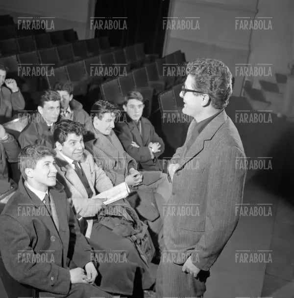 Provini di Ermanno Olmi a Palazzo Litta, 1961 - Farabola Immagine digitale