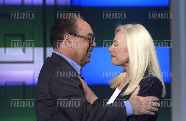 Raffaella Carrà e Gianni Boncompagni, Porta a Porta, 2002 - Farabola Immagine digitale