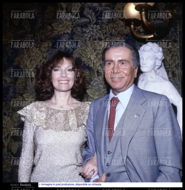 Renée Longarini ed Enzo Tortora, premio Impegno Professionale, 1982 - Farabola Immagine digitale