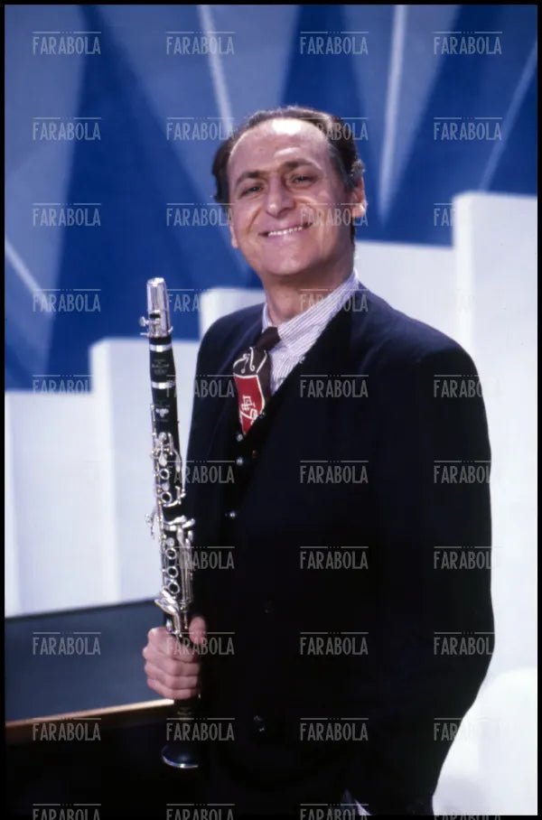 Renzo Arbore, Loretta Goggi in quiz, 1984 - Farabola Immagine digitale
