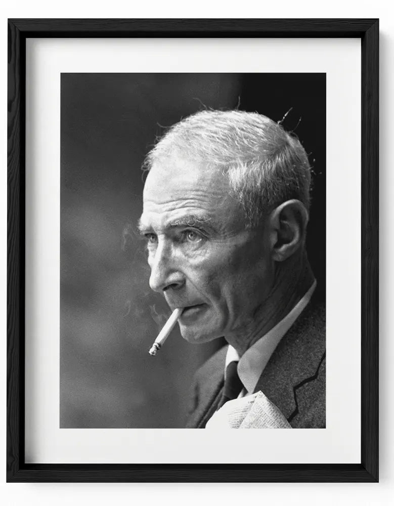 Robert Oppenheimer, 1964 - Farabola Fotografia