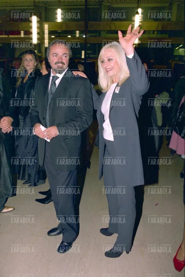 Sergio Japino e Raffaella Carrà, Teatro Smeraldo, Milano, 2001 - Farabola Immagine digitale