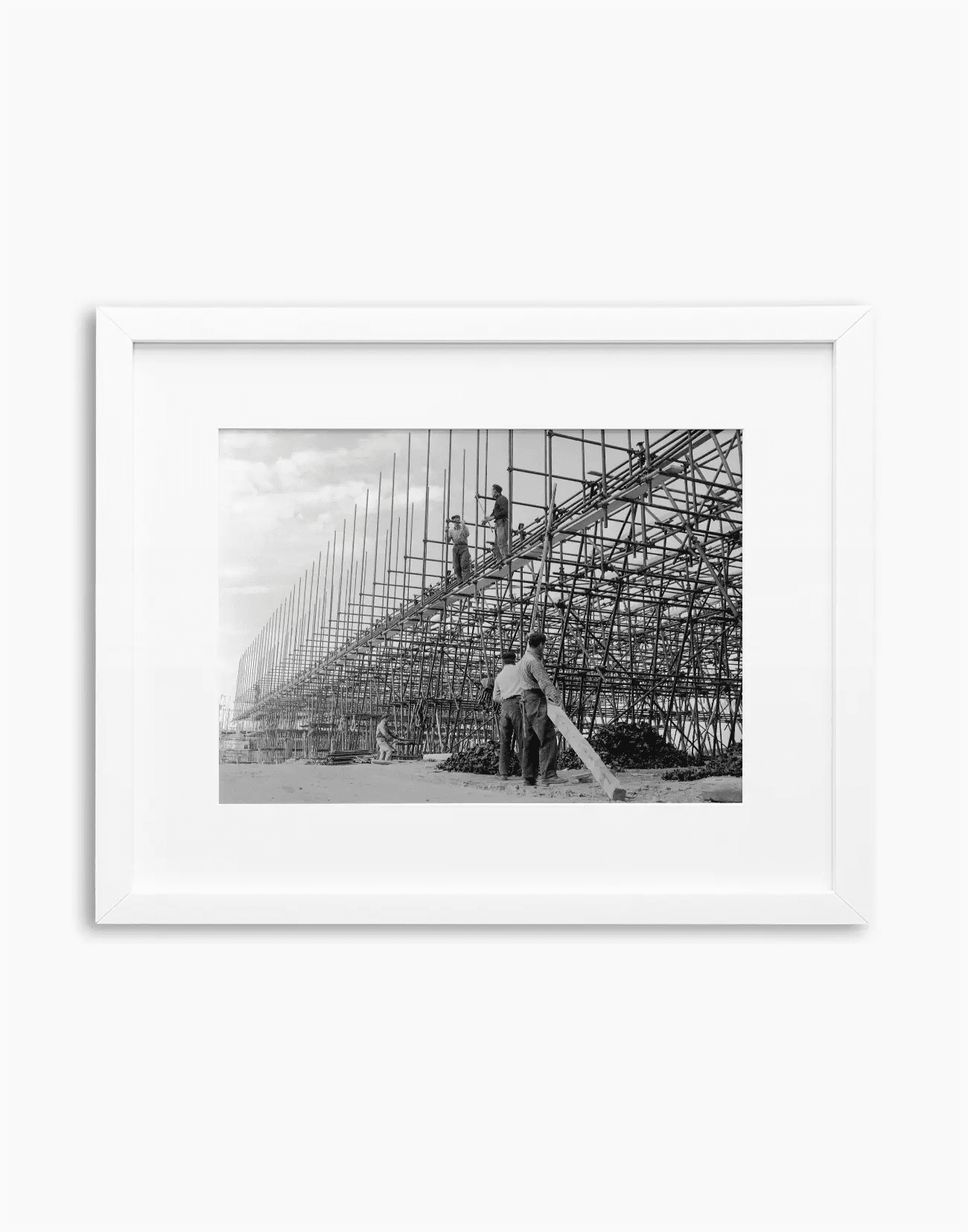 Si costruisce l'Autostrada del Sole, 1958 - Farabola WhiteWall App Product