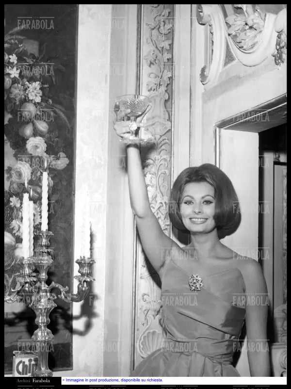 Sophia Loren brinda al nuovo anno, Roma, 1962