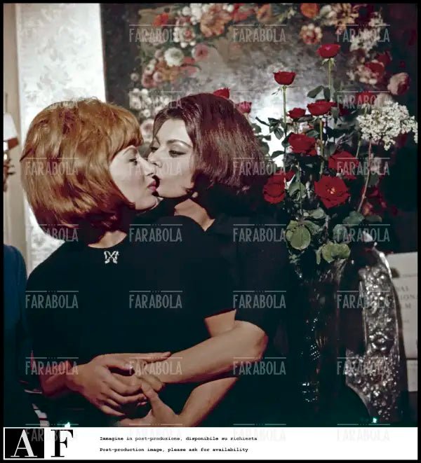 Sophia Loren con la sorella festeggia l'Oscar, 1962