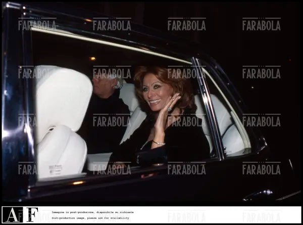 Sophia Loren e Giorgio Armani, Milano, 1999 - Farabola Immagine digitale