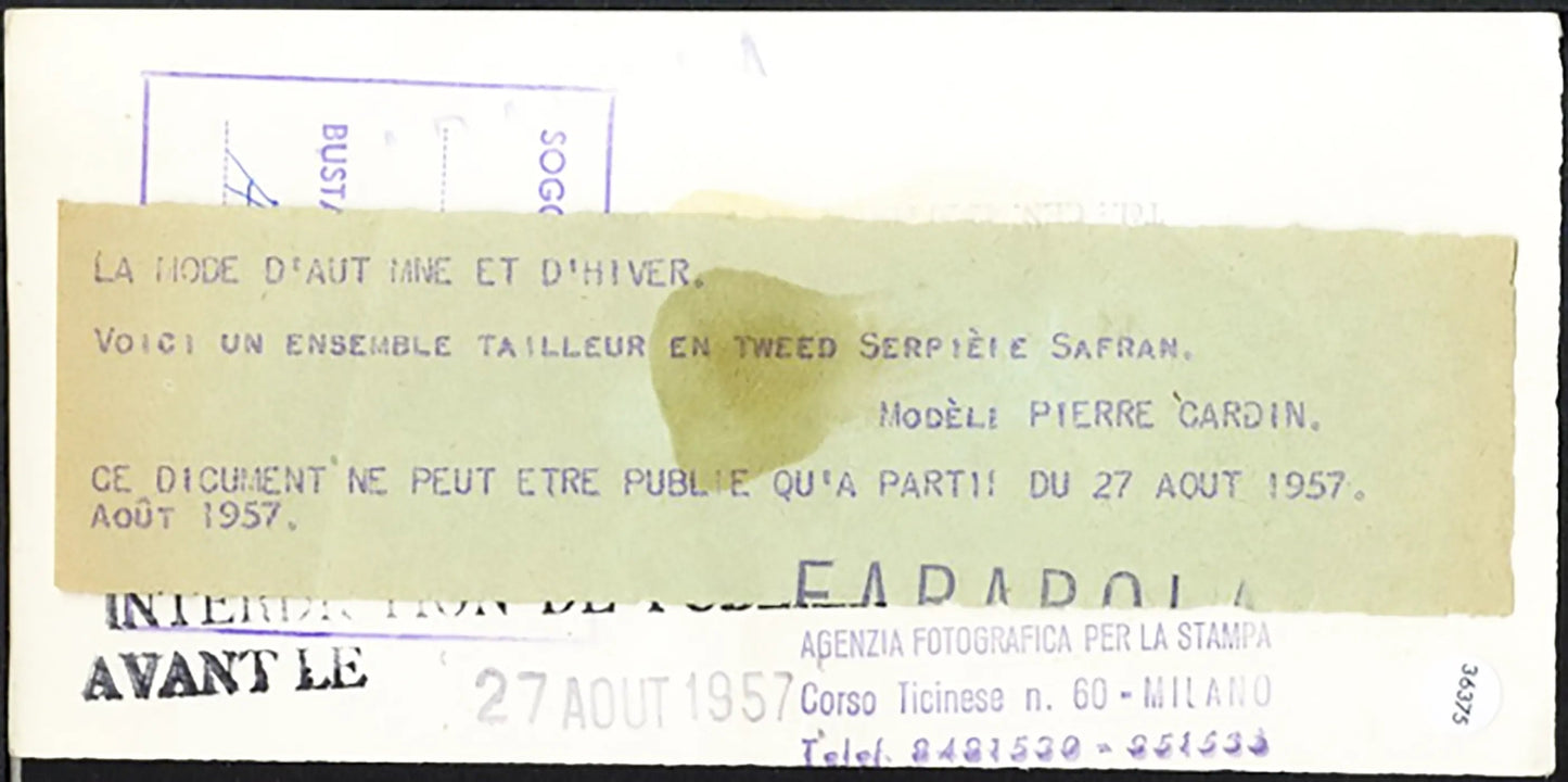 Tailleur in tweed Pierre Cardin 1957 Ft 36375 - Stampa 9x18 cm - Farabola Stampa ai sali d'argento