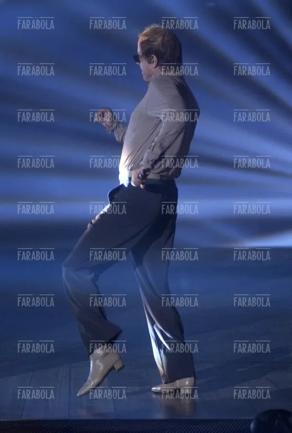 Teo Teocoli nei panni di Adriano Celentano, 2004 - Farabola Immagine digitale
