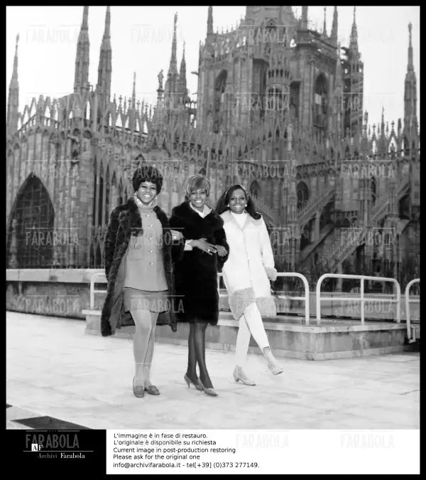 The Supremes al Duomo, Milano, 1968 - Farabola Immagine digitale